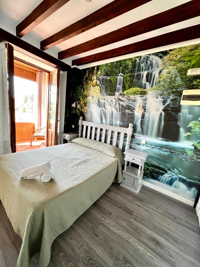 Hotel Villa Maria Revilla De Camargo Bagian luar foto