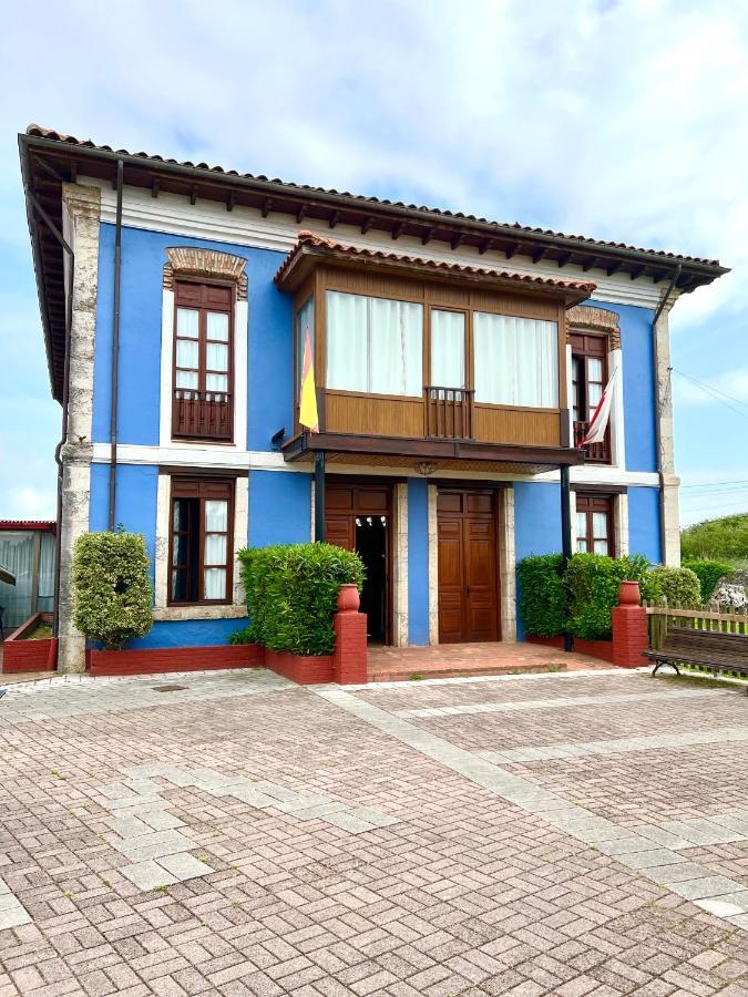 Hotel Villa Maria Revilla De Camargo Bagian luar foto