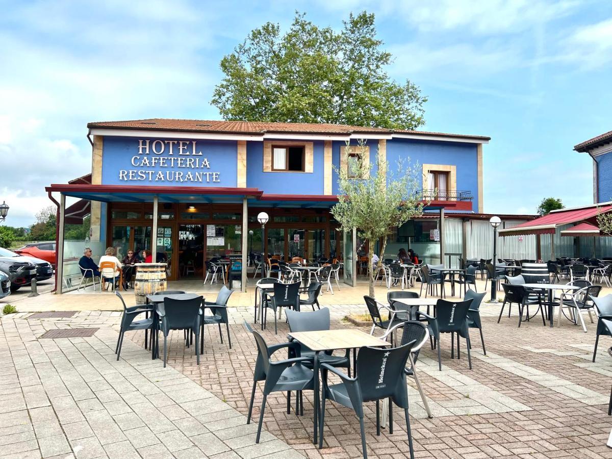 Hotel Villa Maria Revilla De Camargo Bagian luar foto